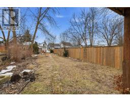 98 BRISCOE STREET E - 43