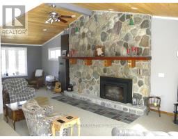 6386 VICTORIA AVENUE - 14