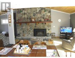 6386 VICTORIA AVENUE - 15