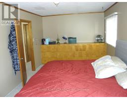 6386 VICTORIA AVENUE - 24