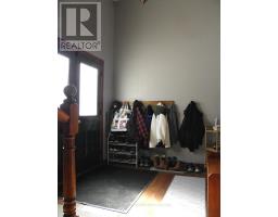 6386 VICTORIA AVENUE - 28