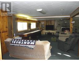 6386 VICTORIA AVENUE - 32