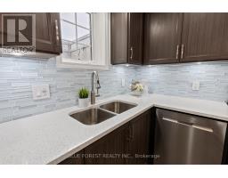 50 - 3200 SINGLETON AVENUE - 7