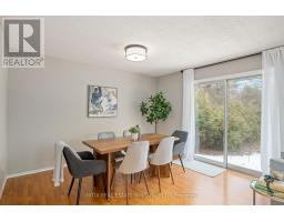 22 QUEENSTON CRESCENT - 12