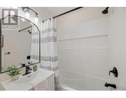 22 QUEENSTON CRESCENT - 13