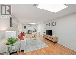 22 QUEENSTON CRESCENT - 18