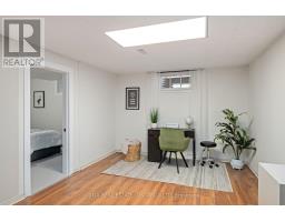 22 QUEENSTON CRESCENT - 19