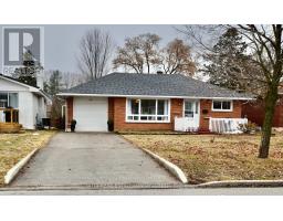 22 QUEENSTON CRESCENT - 2