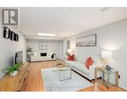 22 QUEENSTON CRESCENT - 20