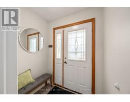 22 QUEENSTON CRESCENT - 4