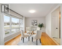 22 QUEENSTON CRESCENT - 5