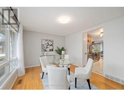 22 QUEENSTON CRESCENT - 7