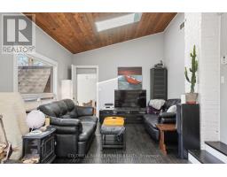 357 WORTLEY ROAD - 19