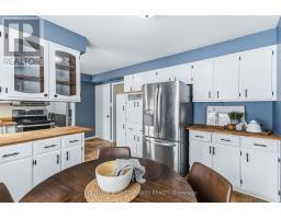 27 FOXCROFT CRESCENT - 17