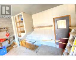 34 ST BEES PLACE - 38