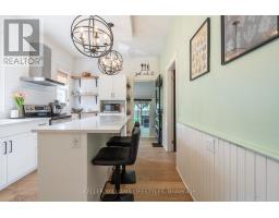 18 SYCAMORE STREET - 17