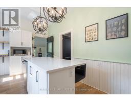 18 SYCAMORE STREET - 18