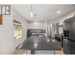 931 FARNHAM ROAD - 10