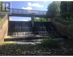 109 PARKVIEW DRIVE - 41