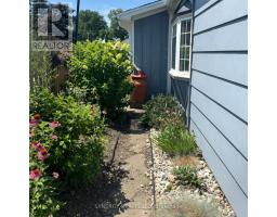 206 CARADOC STREET S - 43