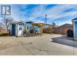 206 CARADOC STREET S - 7