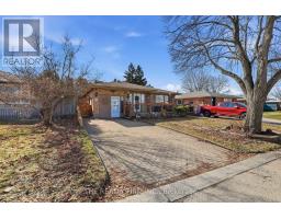 70 TALAVERA CRESCENT - 3