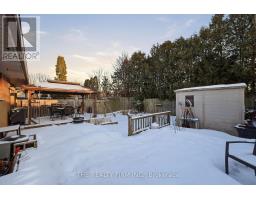 70 TALAVERA CRESCENT - 43