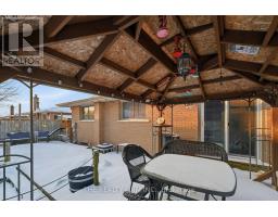 70 TALAVERA CRESCENT - 45