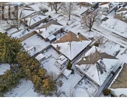 70 TALAVERA CRESCENT - 48