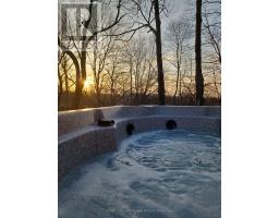 2 INGLESIDE PLACE - 36