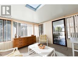 12 TREADWELL STREET - 29