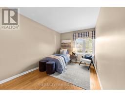 32 CHEROKEE ROAD - 30