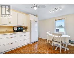 18 GEORGE STREET - 24