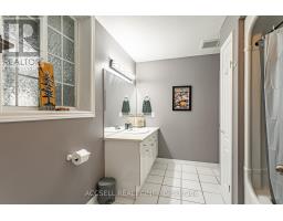 439 BROADWAY STREET - 36