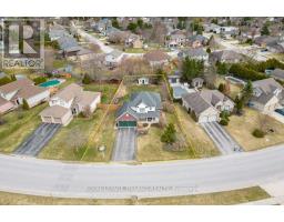 104 STEPHEN MOORE DRIVE - 3