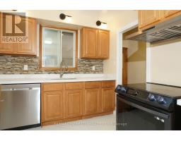 136 CONCORD CRESCENT - 11