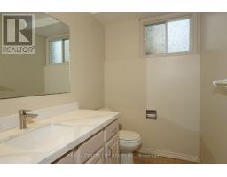 136 CONCORD CRESCENT - 24