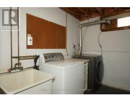 136 CONCORD CRESCENT - 25