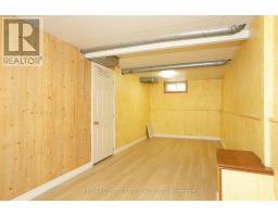 136 CONCORD CRESCENT - 27