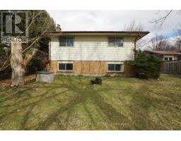 136 CONCORD CRESCENT - 28