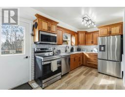 1 - 101 HIGHVIEW AVENUE E - 17