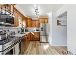 1 - 101 HIGHVIEW AVENUE E - 18