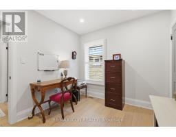 639 EMERY STREET E - 22