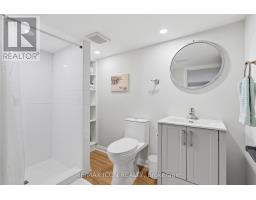 639 EMERY STREET E - 32