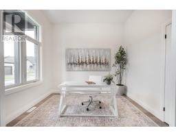 25 - 62 COMPASS TRAIL - 5