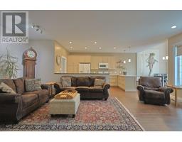 13 OAKWOOD LINKS LANE - 12