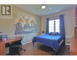 13 OAKWOOD LINKS LANE - 30