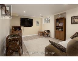 122 PARKVIEW DRIVE - 33