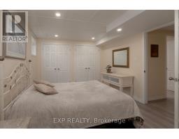 122 PARKVIEW DRIVE - 38