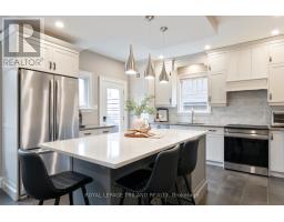 36 MCKENZIE AVENUE - 10